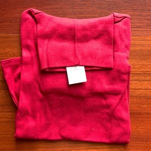 🌺 NWT GAP T-Neck Red Sz 5-6